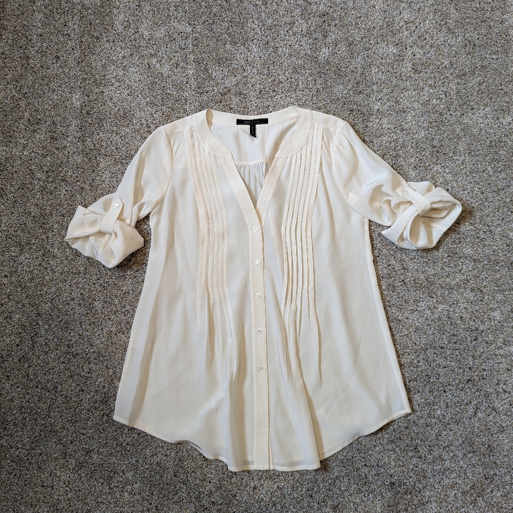 BCBG MAXAZRIA 100% Silk Women's Blouse with V Neck and Pleated Detail